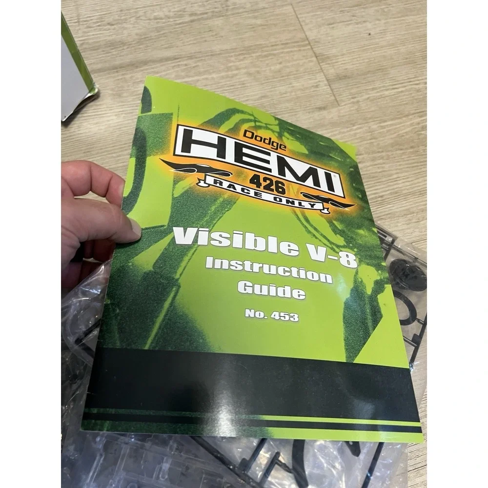 TESTORS 1/4 SCALE 426 HEMI MODEL MOTOR! 300+ PARTS‎ Open Box Complete Dodge